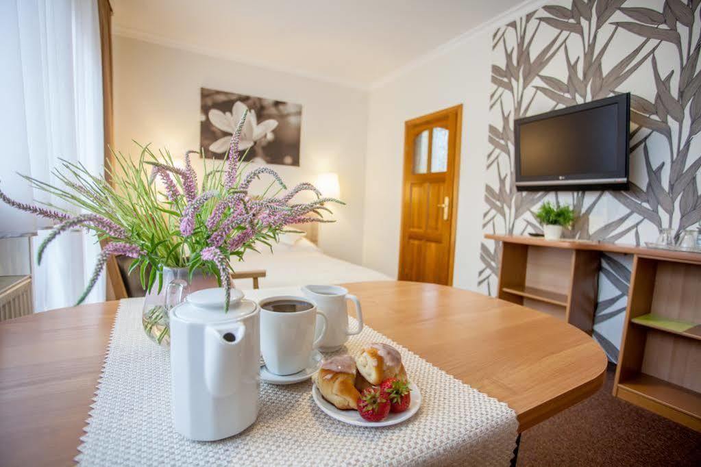 Villa Anna Gdansk - Noclegi Rooms - Free Parking Exterior photo